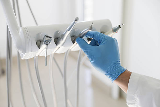 Professional Emergency Dentist technician working in Lake Shore, WA